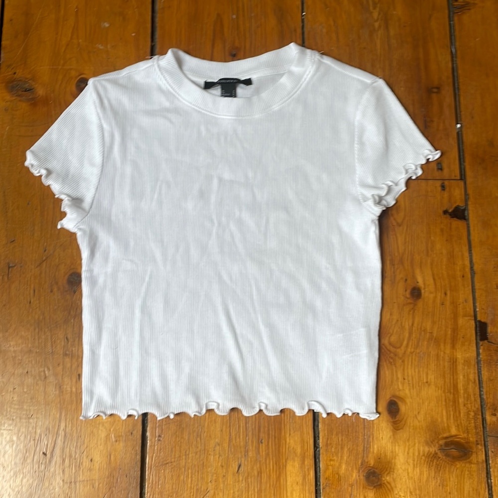 White t-shirt